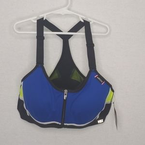 NWT Victoria's Secret VSX knockout Wireless front close sports bra. Size 36C
